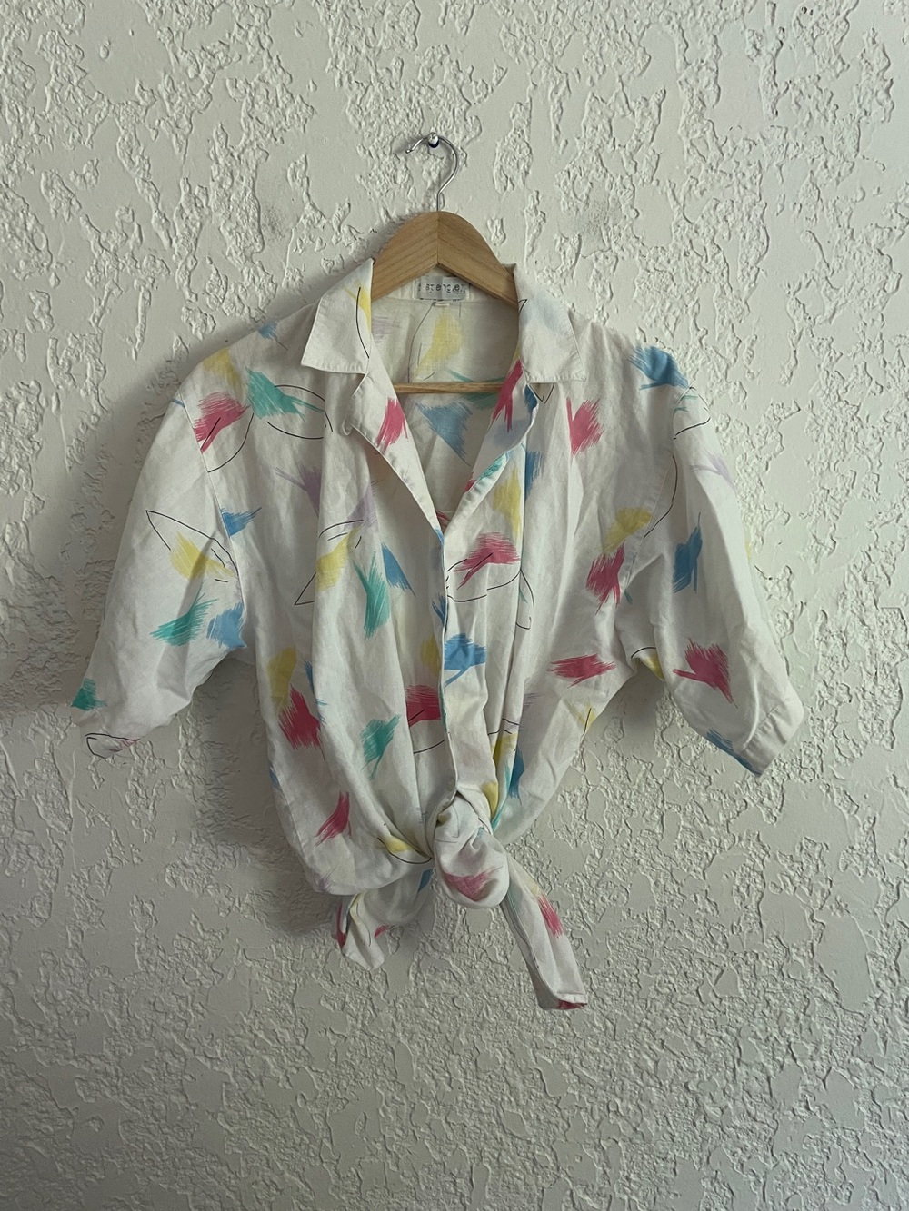 Super Cute Vintage 90s Abstract Camp Shirt Loop Collar Shirt